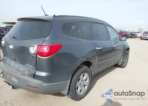 2012 Chevrolet Traverse Ls z USA, uszkodzony, nr VIN 1GNKREED2CJ407640
